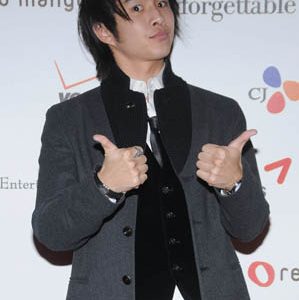 Twilight’s Justin Chon