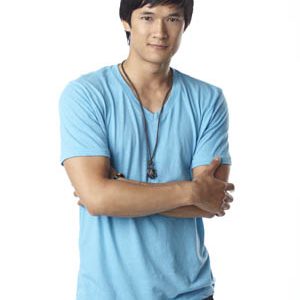 Harry Shum is full of Glee